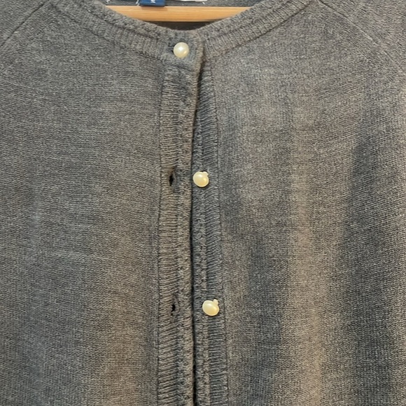 Karen Scott Women's Pearlized Button Crewneck Cardigan Sweater Heather Gray NWT - Picture 7 of 11